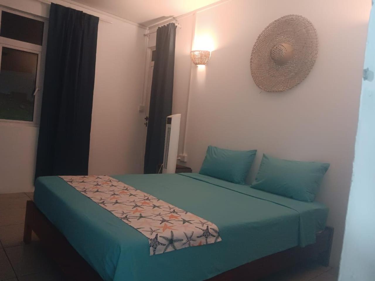 Chez Laineda Le Bijou Mourouk Rodrigues Panzió Port South East Kültér fotó